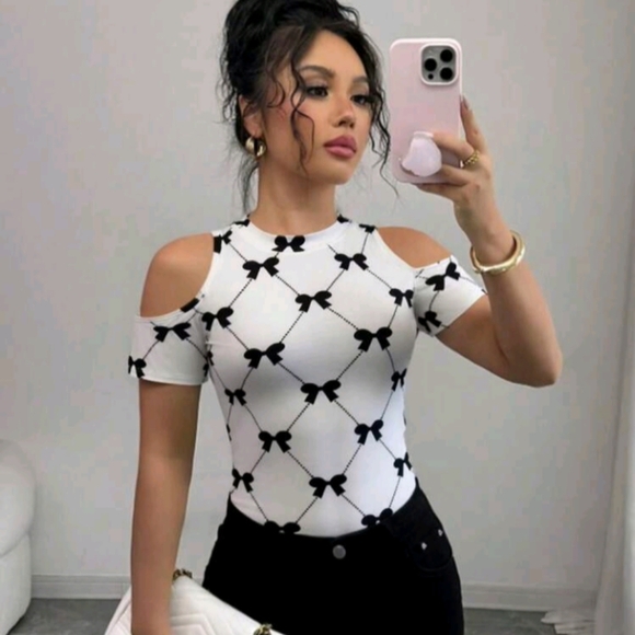 Women's Open Shoulder Short Sleeve T-Shirt, Fashionable For Summer - Picture 1 of 5